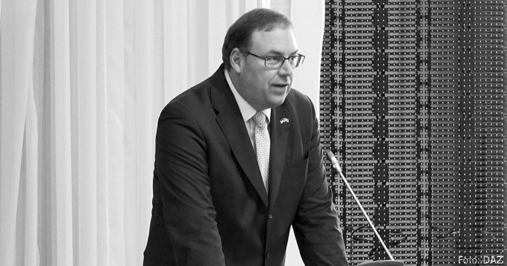 Thomas Helm während der Konferenz zur interethnischen Konfliktprävention in Almaty. | Foto: DAZ