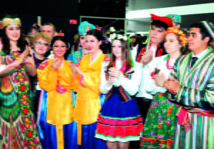 Mehr als 120 verschiedene Nationalitäten leben in Kasachstan.