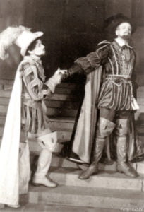 Nikolaus Baumann (links) in „Don Carlos“ von Schiller, 1934/1935.