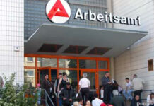 «Как вам живется в Германии?» Число безработных в Германии велико, даже среди этнических немцев, но надо приложить все усилия для поиска достойного места
