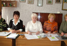 Новый конкурс — новые результаты Конкурсная комиссия (слева направо): С. Корнеева, Л. Ивадилинова, С. Вензель, О. Штайн, О. Литневская