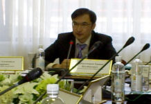 В режиме свободной дискуссии Вице-министр культуры и информации РК Ержан Бабакумаров