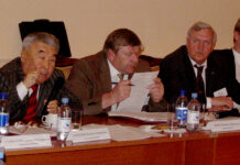 Развитие парламентаризма в РК Слева направо: Жабайхан Абдильдин, Иоганн Меркель, Виктор Кист, Бьерн Халварссон