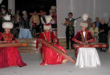 Необычное звучание народных инструментов Выступление фольклорного ансамбля "Ак Орда"