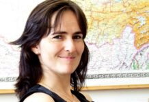 Отличная журналистика будущее каждой газеты Корнелия Ридель работала два года в редакции "DAZ"