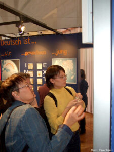 Выставка вызвала неподдельный интерес у изучающих немецкий язык
