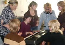 Голос и пластика родного этноса Во время занятий вокальной секции