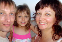 Состояния любви Виктор Коноплёв с семьёй.