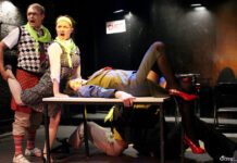 «Бесхребетность» вечер для людей с нарушенной осанкой В пьесе «Бесхребетность» зрители увидели актуальность темы.