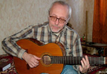 Когда гитара читает стихи Музыкант и композитор Юрий Вайханский