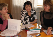 Учимся писать и реализовывать проекты (Продолжение) Участники курса за работой.