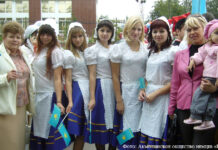 Мультиплицировать опыт своей работы Светлана Корнеева (слева) и молодёжный клуб «Зодиак»