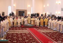 Храм, построенный всем миром