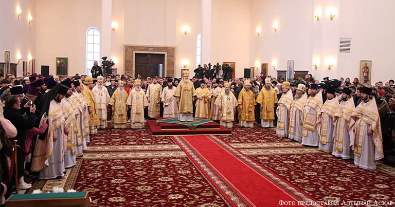 Храм, построенный всем миром