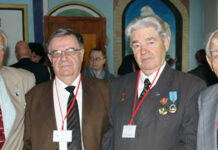 Cтимул гармонического развития межнациональных отношений Слева направо: д-р химических наук проф. П.Мессерле, генеральный директор института “Казсельэнергопроект” А.Трофимов, академик НАН РК проф. Э.Госсен, член Союза энергетиков РК В.Шлегель.