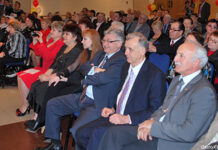 Возрождение языка и культуры, сохранение нашей самобытности Участники VII конгресса немцев Казахстана.