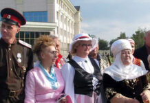 Поколения «обретённой страны» Задача старейшин - сделать всё, чтобы их дети и внуки не забывали корни и традиции своего народа