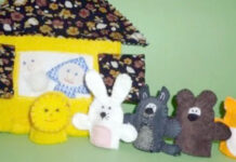 Мама жизнь подарила, мир подарила мне Пальчиковый театр Колобок. Героев можно убрать внутрь домика для хранения.