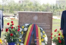 «В память безвинно погибшим немецким женщинам и детям» Открытие памятного знака