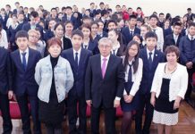 История казахского народа была историей единения С учащимися гимназии.