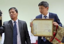 Юбилей газеты «Коре ильбо» Брутт Ким, главный редактор корейской газеты в Узбекистане и Константин Ким, главный редактор газеты «Коре ильбо».