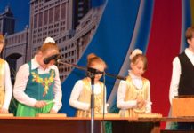 VIVA LA FIESTA! Воспитанники детской воскрес-ной школы приняли участие в городской фиесте, посвященной Дню языков РК.