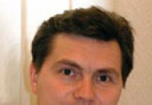 Председатель Совета Украинского культурного центра «ВАТРА» Тарас Чернега Тарас Чернега