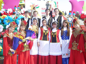 Активисты общества немцев на праздновании Дня единства народа Казахстана.