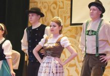 Отмечая юбилей Отмечая юбилей