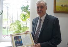 За активное участие в избирательной кампании партии «Нұр Отан» Благодарственное письмо получил Александр Дедерер, председатель Ассоциации общественных объединений немцев Казахстана «Возрождение».