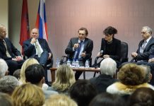 «Моя родина там, где мой народ» Во время дискуссии | Фото: Вероника Лихобабина