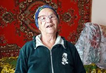 В привычной домашней обстановке Нина Саввовна Саблина – долгожитель поселка «Родина». | Фото: Вероника Лихобабина | DAZ