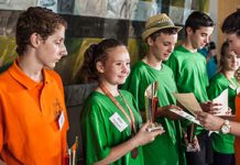 Международный конкурс пчеловодов По итогам конкурса ребята из Казахстана заняли II и III место в командном зачёте.