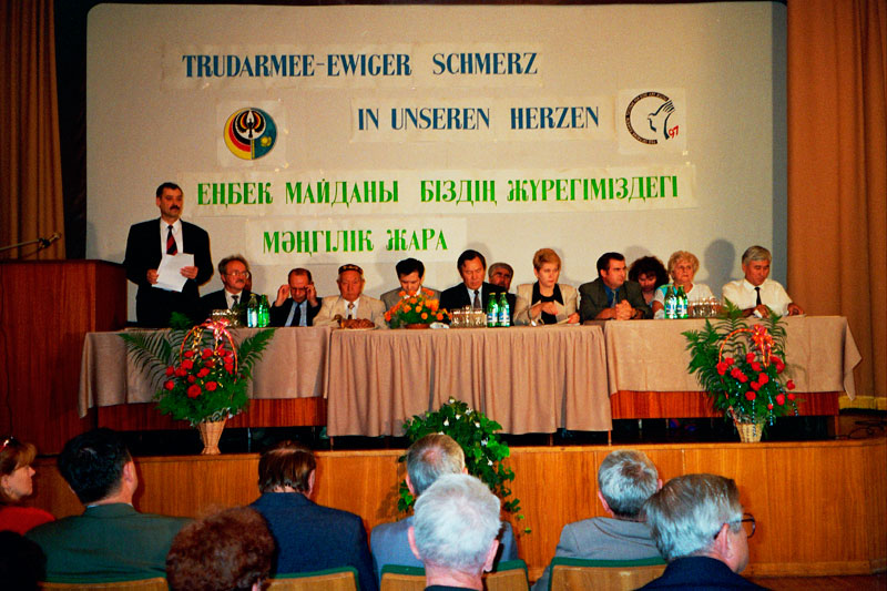 28 августа 1997 г. Состоялся II конгресс немцев-трудармейцев Казахстана.