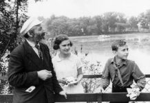 «Он жил для людей…» П.А.Мантейфель с юннатами у Большого пруда.