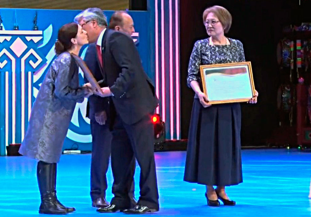 На церемонии вручения театральной премии «Сахнагер-2017».