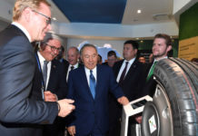 Время для развития новых технологий Нурсултан Назарбаев и Франк-Вальтер Штайнмайер совместно ознакомились с павильонами двух стран