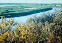 Юнкер Балтийского флота Река Амур в среднем течении.