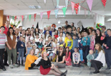 Настоящий праздник с песнями и танцами Первого апреля арт-студия «Созвездие» при клубе немецкой молодежи г.Алматы «Vorwärts» отметила праздник Ostern.