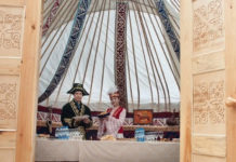 Гран-при XII Республиканского фестиваля национальных культур – казахскому этносу На казахском подворье распахнул свои двери шедевр кочевой цивилизации – юрта.
