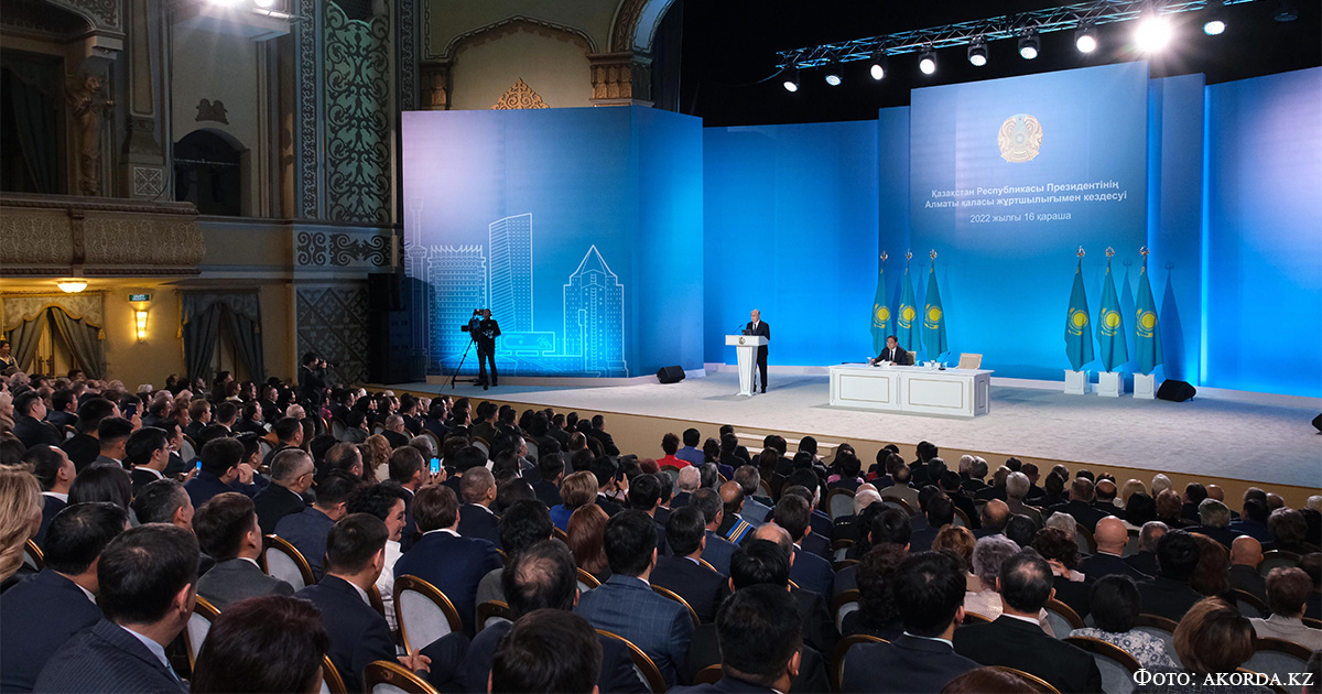 Президент встретился с общественностью города Алматы
