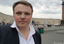 Дмитрий Гессе: «На работу – в Питер, домой – в Алматы»