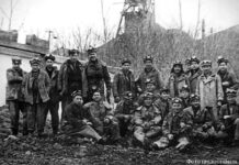 «Кумак – золото – люди» Коллективное фото шахтеров Прииск-Кумакского террикона, начало 60-х.