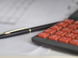 Требуется бухгалтер