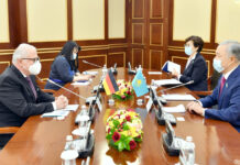 Нурлан Нигматулин принял посла Германии в Казахстане