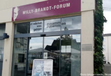 Политэкскурсия: здесь бренд – Брандт