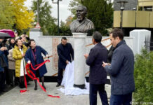 Памятник Абаю открыли в Берлине