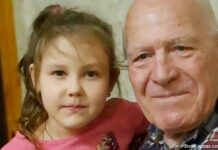 Честь и совесть нашего общества Виктор Рейтенбах со старшей правнучкой Ангелиной. Алматы, 2021 г.