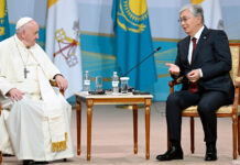 Қасым-Жомарт Тоқаев пен Рим Папасы Франциск азаматтық қоғам және дипломатиялық корпус өкілдерімен кездесті