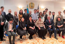 Теплая встреча вдали от дома